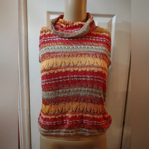 Jones New York collection petite Woman's Size PM sleeveless knit blouse shirt - Picture 2 of 6